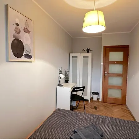 Δωμάτια σε οικογενειακή κατοικία Balance